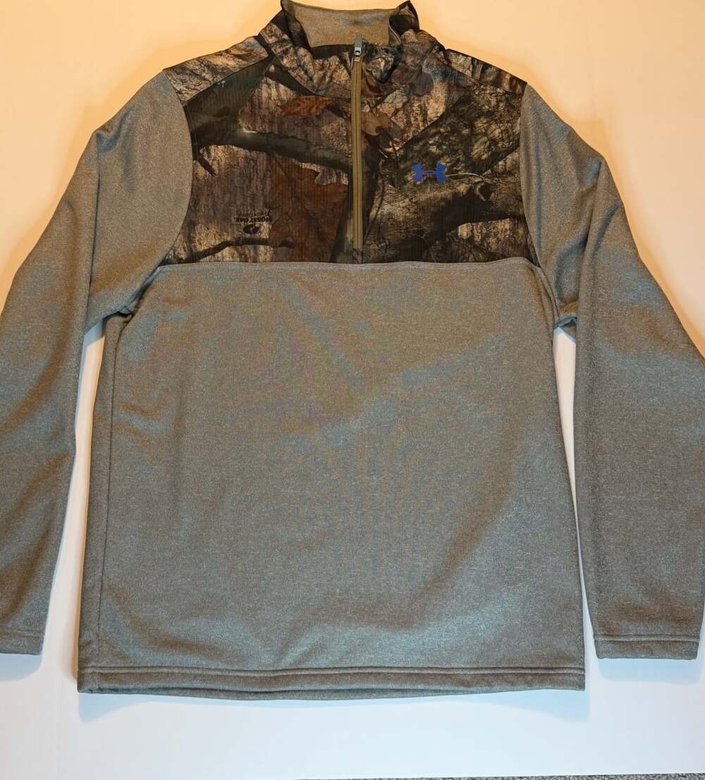 Under Armour 1/4 Zip Pullover Size MD Gray Mossy Oak Camo Hunting Shirt